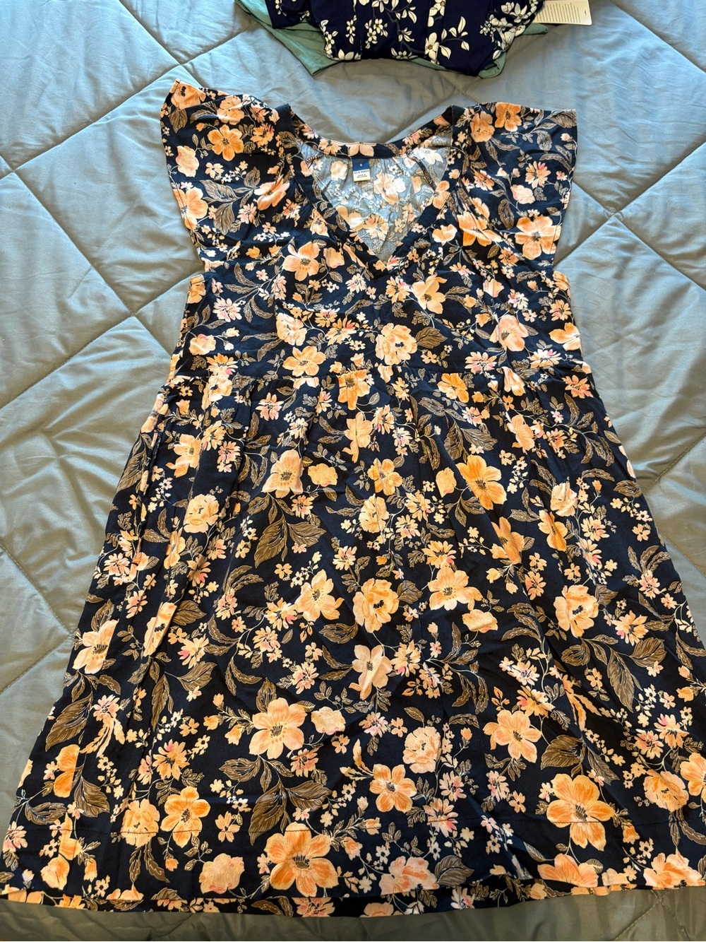 Old Navy Navy Floral Flutter-Sleeve Dress with Peach Flowers
